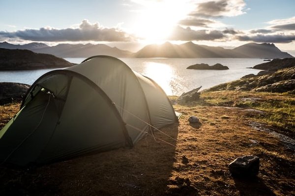 Quels sont les meilleurs endroits pour faire du camping sauvage en Finlande?